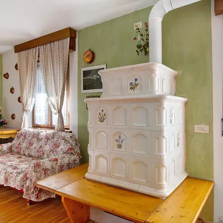 Privato Nelle Dolomiti Apartment *